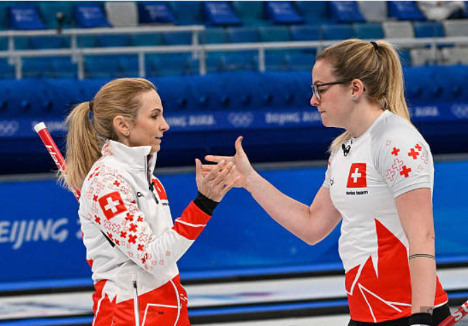 关于齐鲁雄鲨队失利海滨山猫队，拳击联赛上演关键失误成转折！锋线火力回暖的信息爱游戏真人娱乐